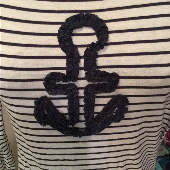 Trendy top - Picture 2 of 4